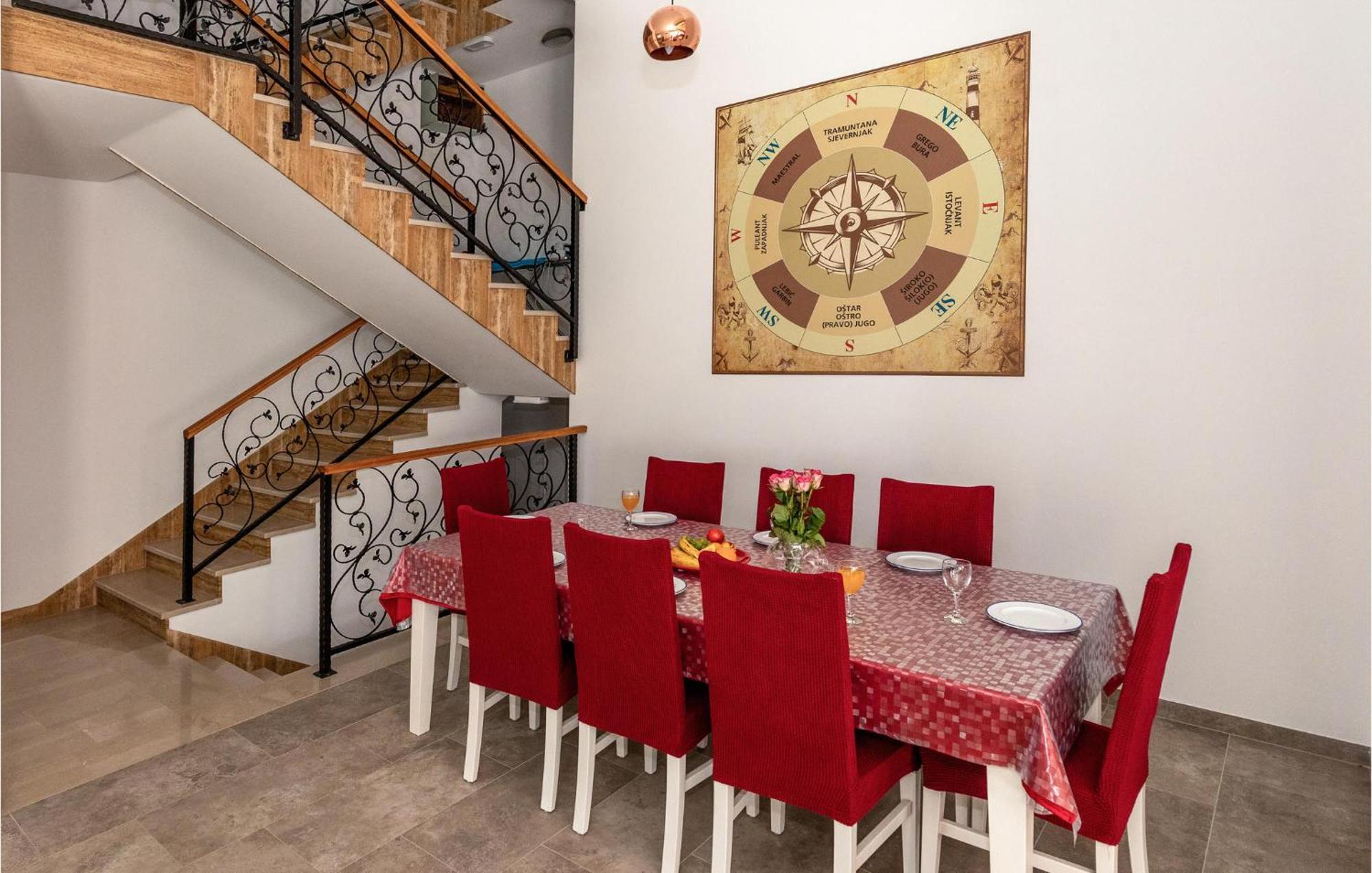 Lovely Home In Klek With House A Panoramic View Exterior foto