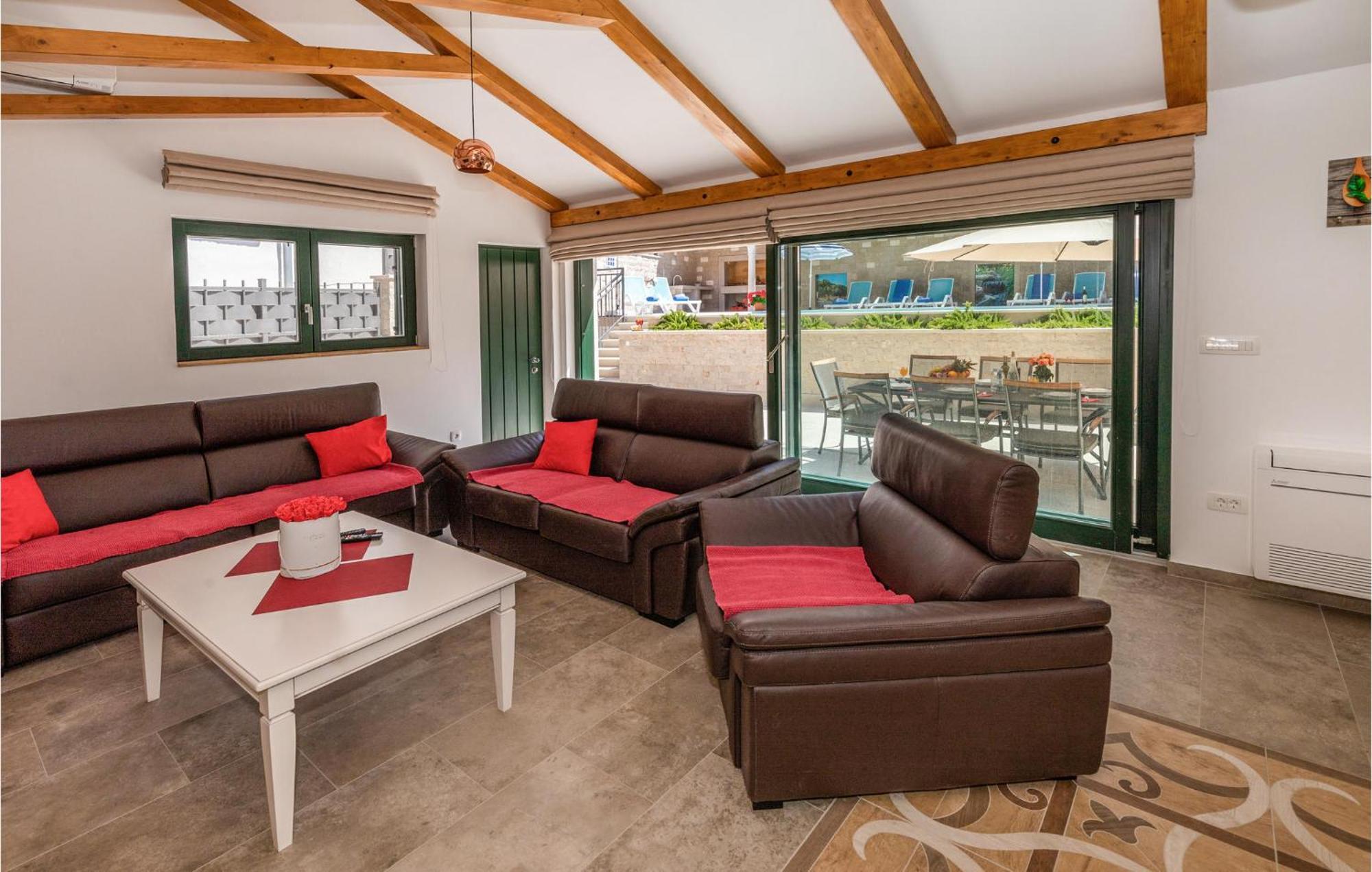 Lovely Home In Klek With House A Panoramic View Exterior foto